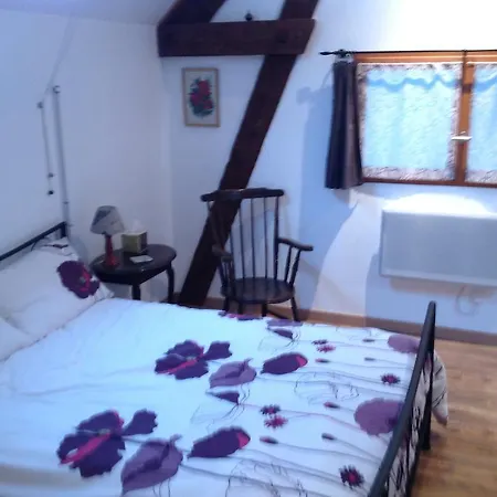 Le Champ Bouchon - Chambres D'hotes Bed & Breakfast Treban (Allier)